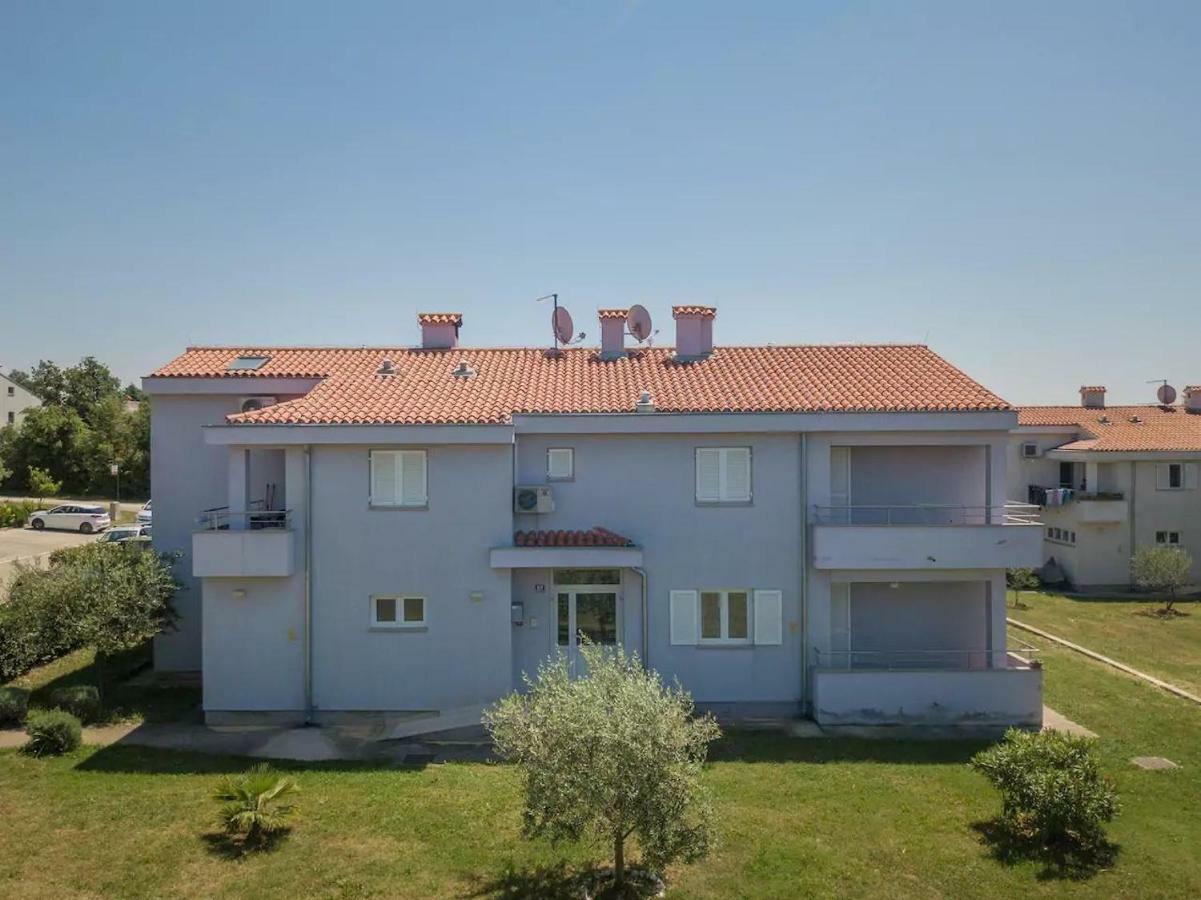 Apartment Vitalia 2+2 Porec Exterior photo